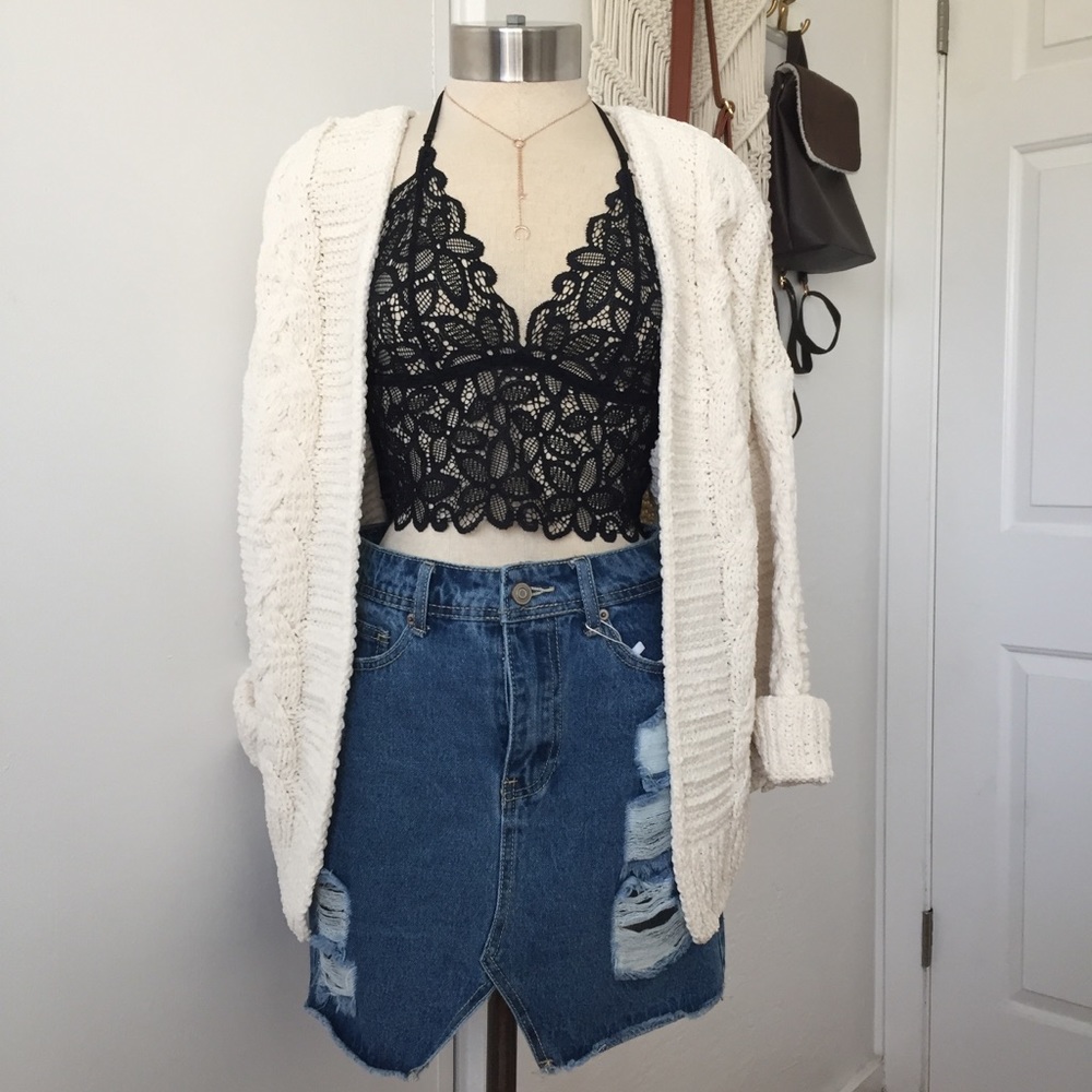 ❗️One Left Small❗️NWT Black Lace Bralette - Picture 5 of 5
